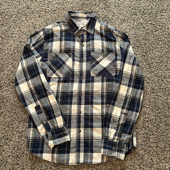 Men’s Plaid Casual Converse Button Down- Size Small! - Picture 1 of 5